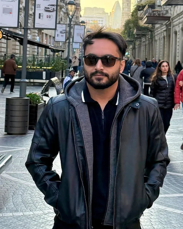 Portrait of Kashif Hussain